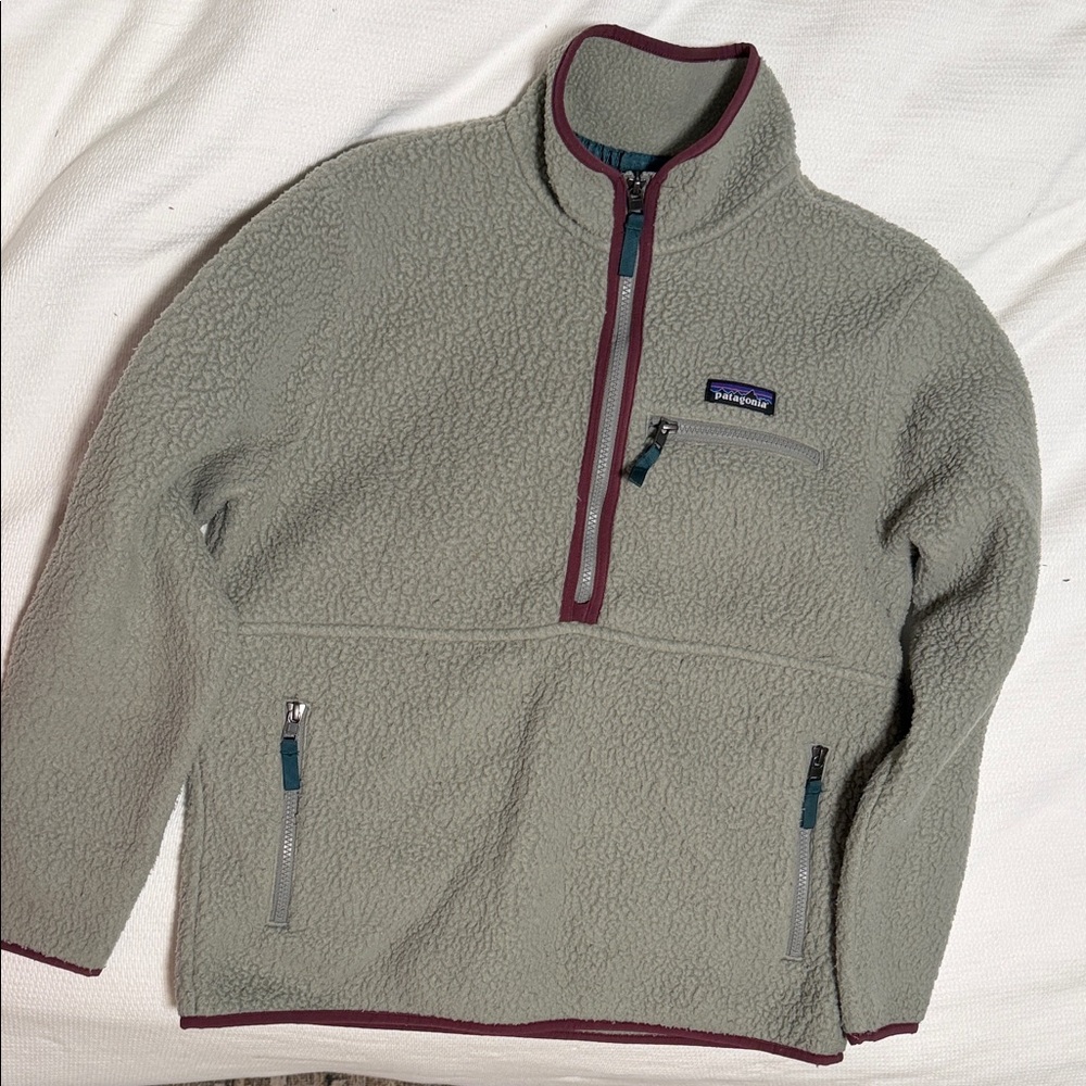 Patagonia Sage Green Quarter-Zip Fleece with Maroon Trim